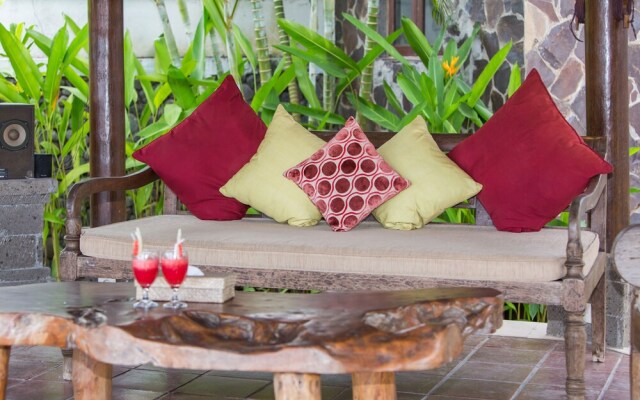 The Junno Villa