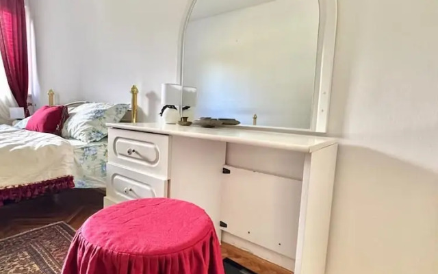 Two Bedroom Apt near Slovenska Beach