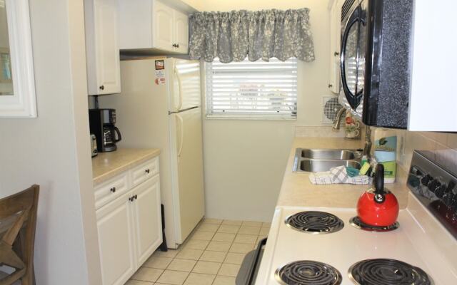 Jamaica Royale 099 - 2 Br Condo