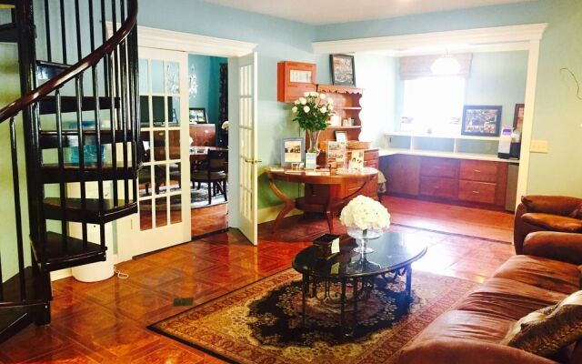 The Inn at Villa Bianca