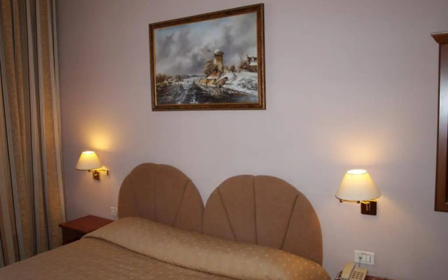 Domus Hotel -1