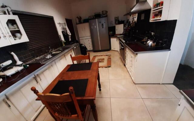 Au Plais De Langebaan at Palm Tree Villa