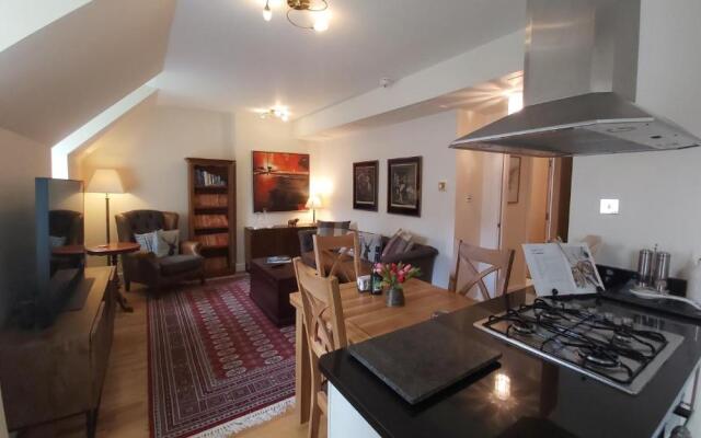 Loch Ness Moat House Apartments