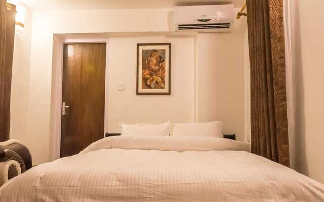 Hotel Ghar