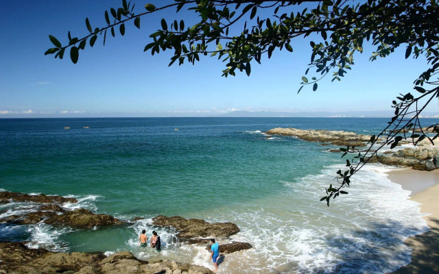 Lindo Mar Resort