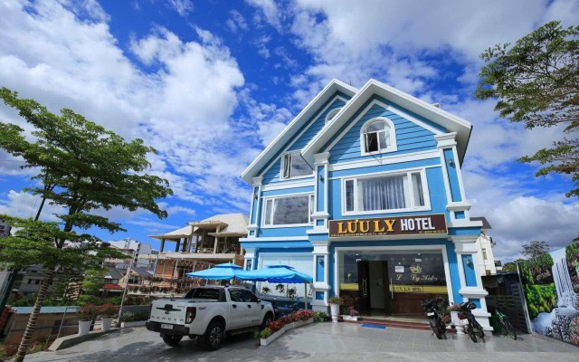 Luu Ly Hotel