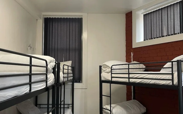 Rahman Hostel - Manchester