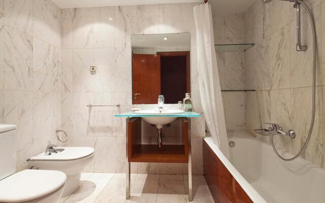 My Space Barcelona- Bonanova for 8 people