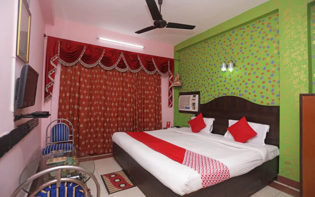 Capital O 6077 Hotel Ashraya