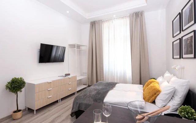 Charming studio at downtown