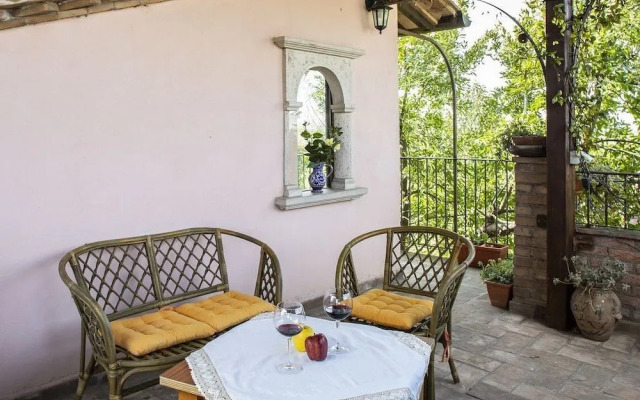 B&B With Pool and View of Assisi