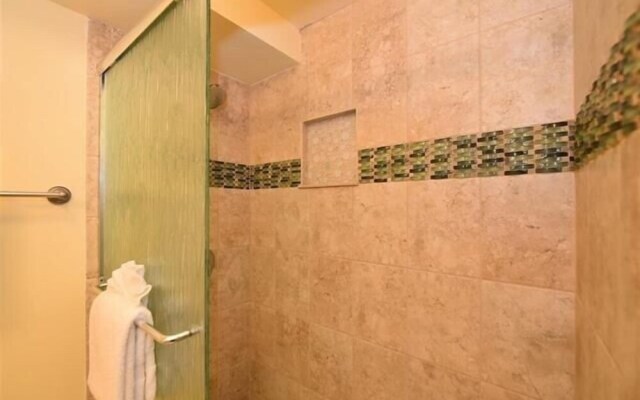 Kaleialoha 209 1 Bedroom Condo by RedAwning