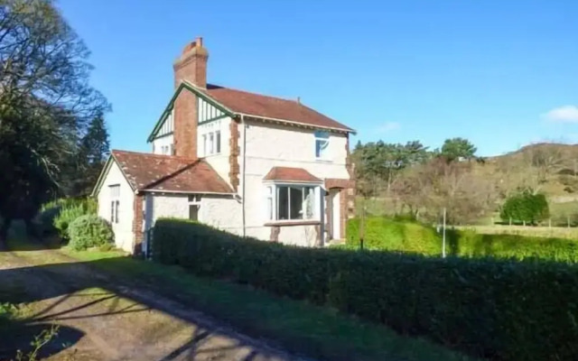 Pensychnant Cottage