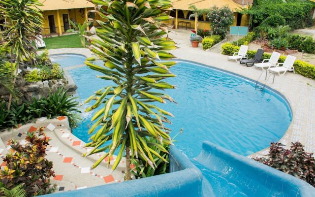 Tuzco Lodge