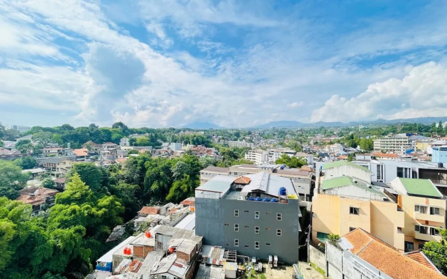 Luxury 2Br Apartment At Parahyangan Residence Near Parahyangan University