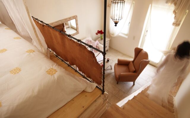 Aigis Suites