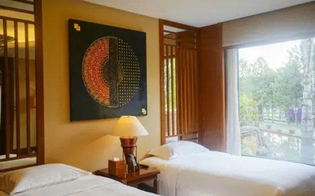 Huquan Resorts & Spa