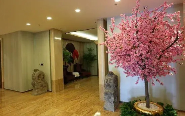 Phoenix Mountain Hotel