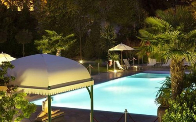 Vip's Motel Luxury Accommodation & Spa