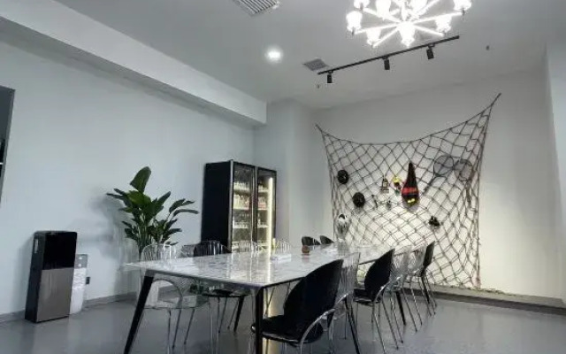 Taiyuan Qiluo Youth Hostel (Wuyi Square)