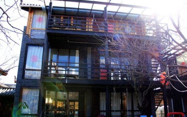 Ziyou Suiyue Design Hostel