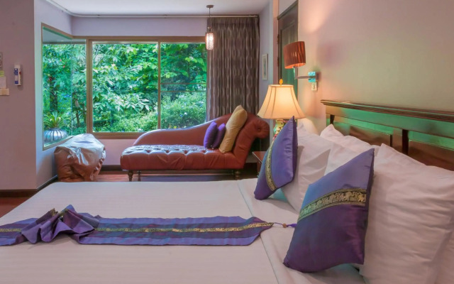 Phuwanalee Resort