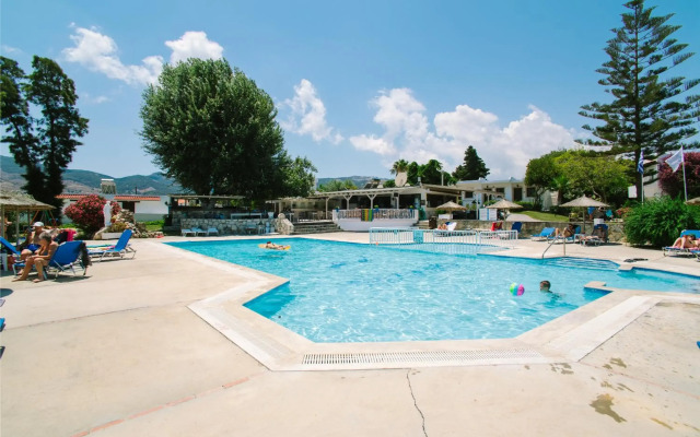 Ampavris Family Apartments