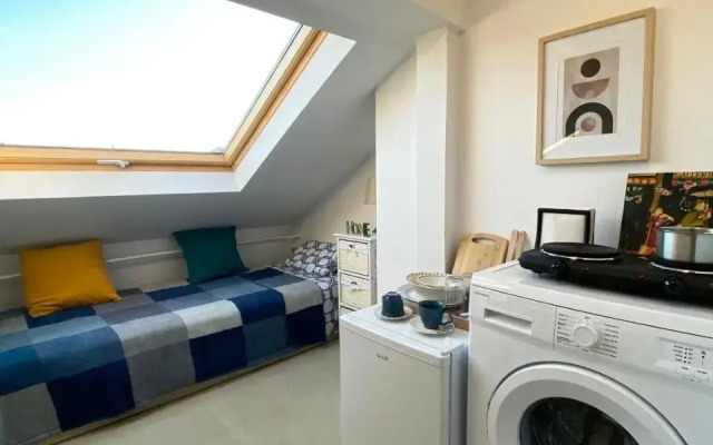 LK17 - Loft in the Center