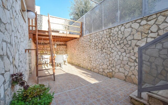 Stunning Apartment in Bari With 3 Bedrooms and Wifi