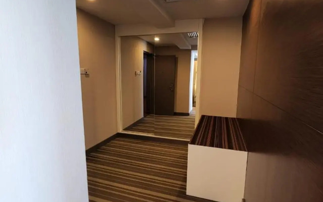 Hotel Capital