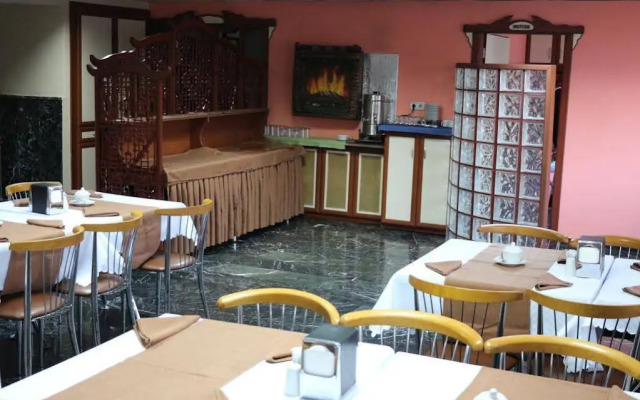 Yeni Hotel
