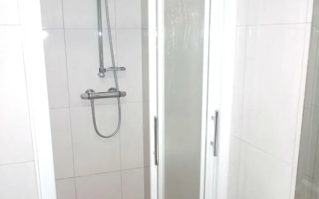 A01 - Avenue View Studio