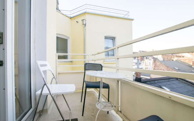 Big 2 Room City Apartment