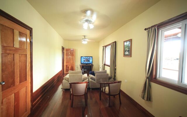 Laguna Azul Eco Lodge