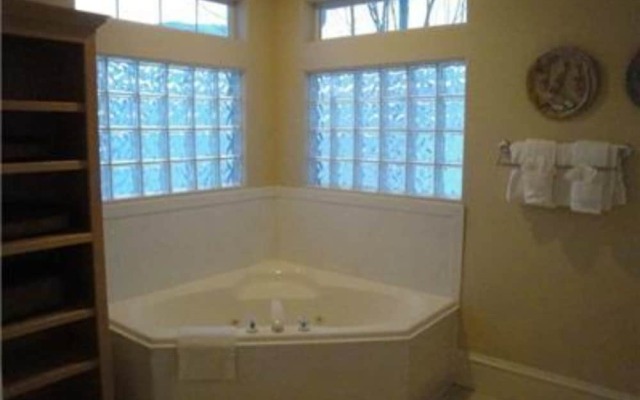 Hummingbird Springs Luxury Home
