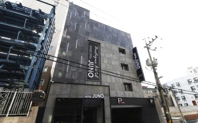 Juno Hotel
