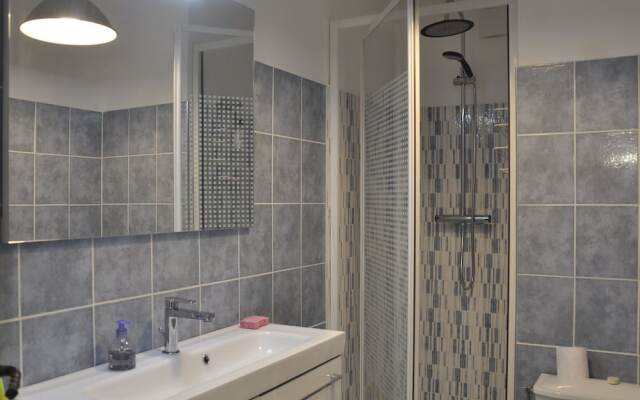 Classy Holiday Home With Swimming Pool, Garden, Tennis Court