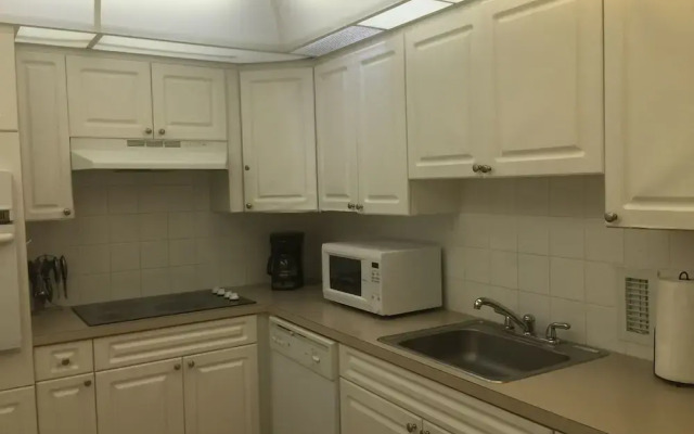 Beach Apartments Hollywood