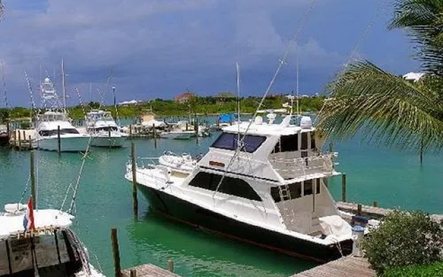 Turtle Cove Hotel & Residence