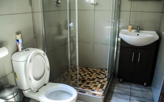Thavhani Guest House
