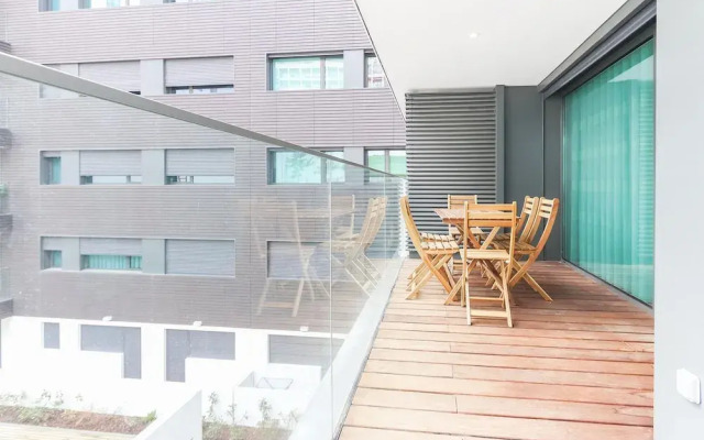 Benfica Prime Terrace by Homing