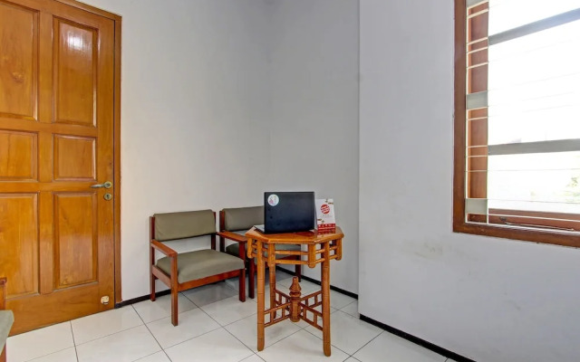 OYO Life 91523 Kenari Guesthouse