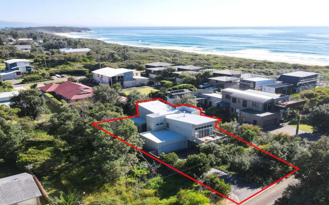 Sunshine Beach House-25 Metre Walk To The Beach