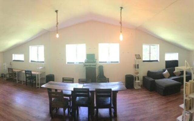 Nest Beach Club - Hostel