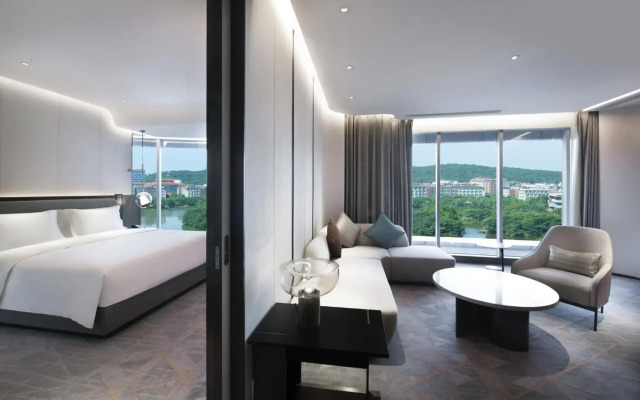 Crowne Plaza Wuhan Optics Valley by IHG