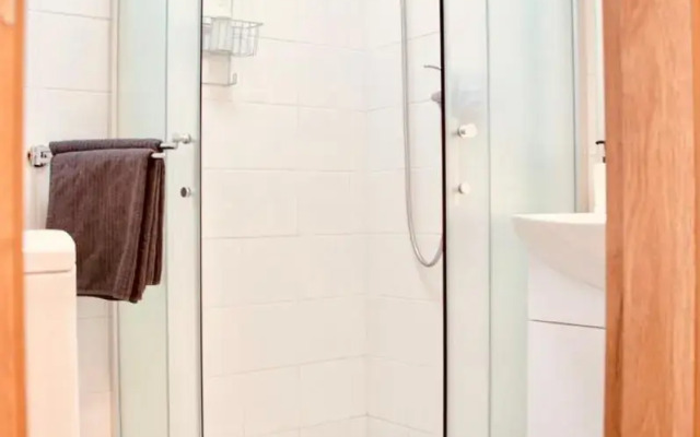 ZAROHEM 2 bedrooms APARTMENT in center with balcony