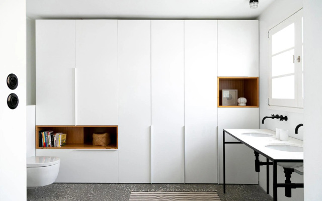 Luxury modernist design townhouse with garden