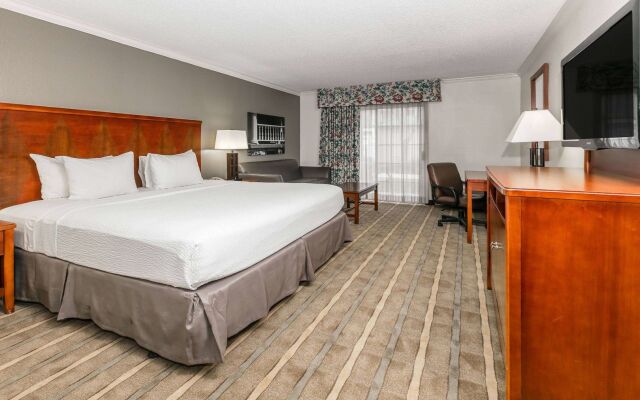 Richmond Inn & Suites-Baton Rouge