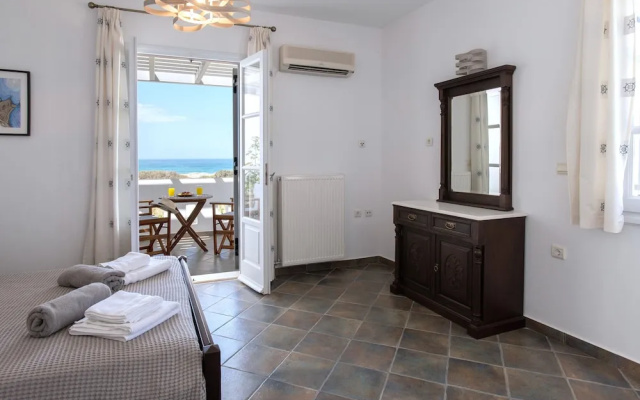 Sea Lilies Suites