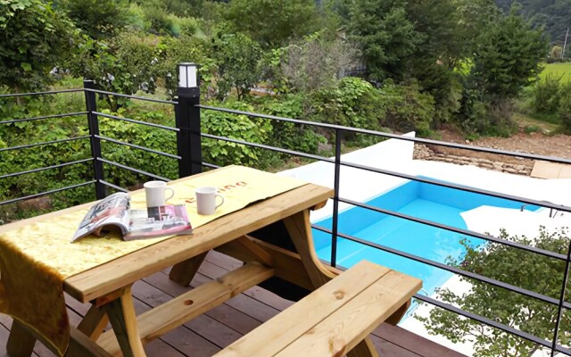 Gapyeong Ku Ing Spa Pension
